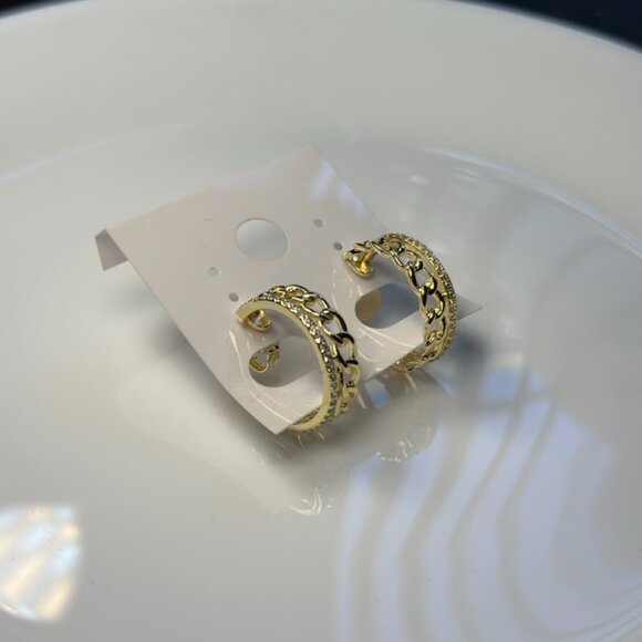 Vera Link Hoops: 14k Gold-Filled Chain & Pavé Statement Earrings - Picture 2 of 3